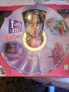 Barbie Talk With Me Doll in Pink and Gold Metallic Outfit